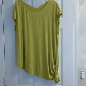 Max Studio greeb cap sleeve top